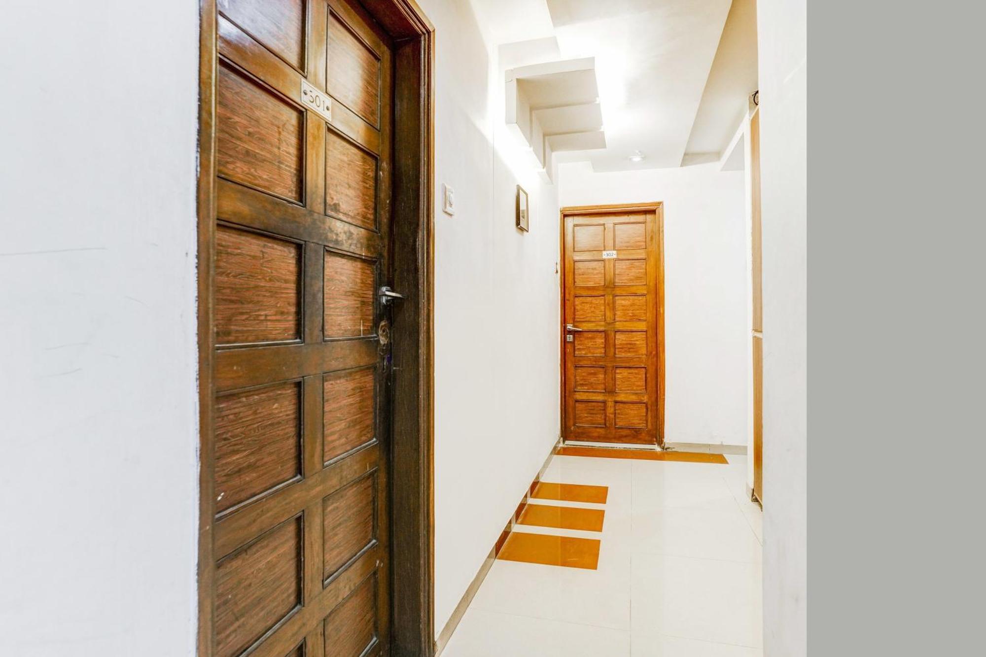 Hotel Shanti Sadan Ahmedabad Eksteriør billede
