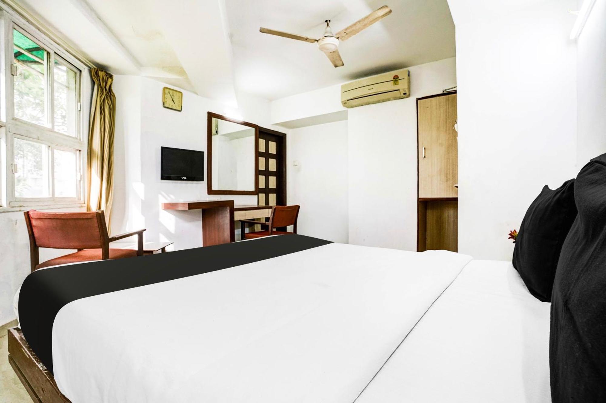 Hotel Shanti Sadan Ahmedabad Eksteriør billede